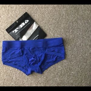 Men’s T’Bo medium